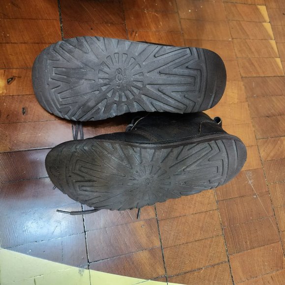 Ugg Neumel boots